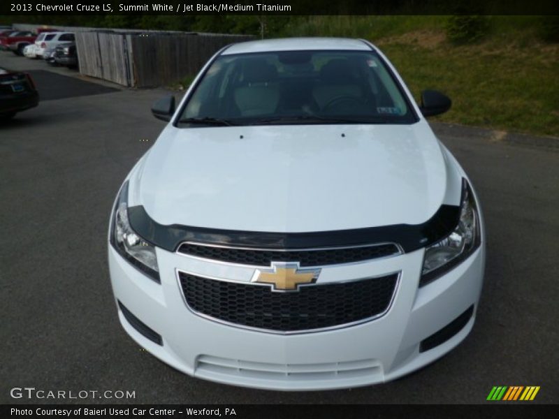 Summit White / Jet Black/Medium Titanium 2013 Chevrolet Cruze LS