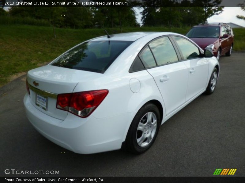 Summit White / Jet Black/Medium Titanium 2013 Chevrolet Cruze LS