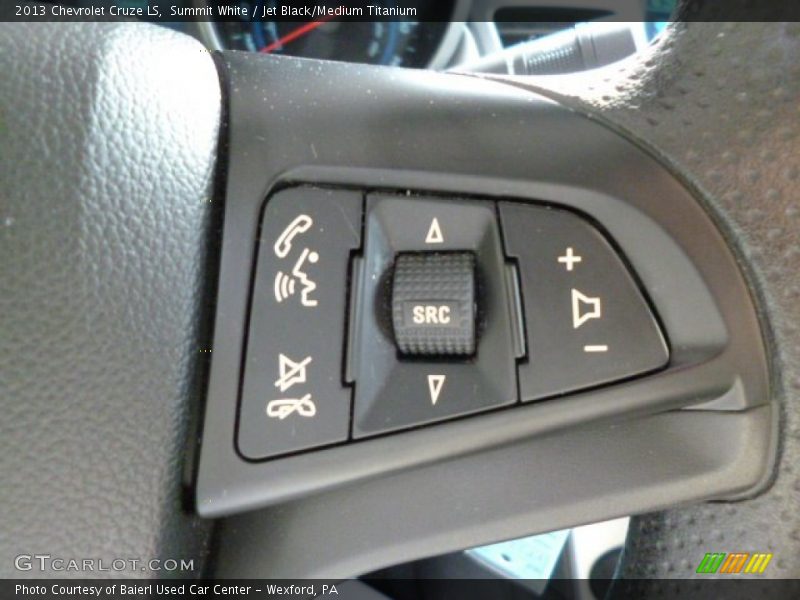 Summit White / Jet Black/Medium Titanium 2013 Chevrolet Cruze LS