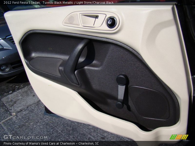 Tuxedo Black Metallic / Light Stone/Charcoal Black 2012 Ford Fiesta S Sedan