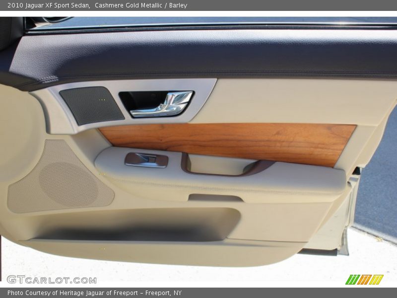 Cashmere Gold Metallic / Barley 2010 Jaguar XF Sport Sedan
