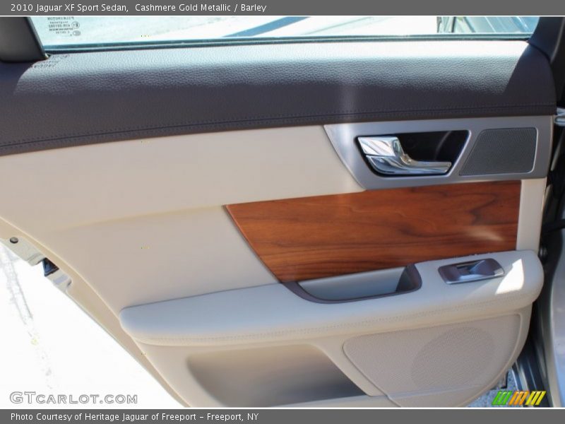 Cashmere Gold Metallic / Barley 2010 Jaguar XF Sport Sedan