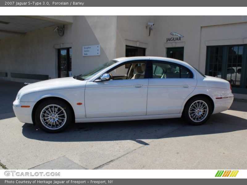 Porcelain / Barley 2007 Jaguar S-Type 3.0