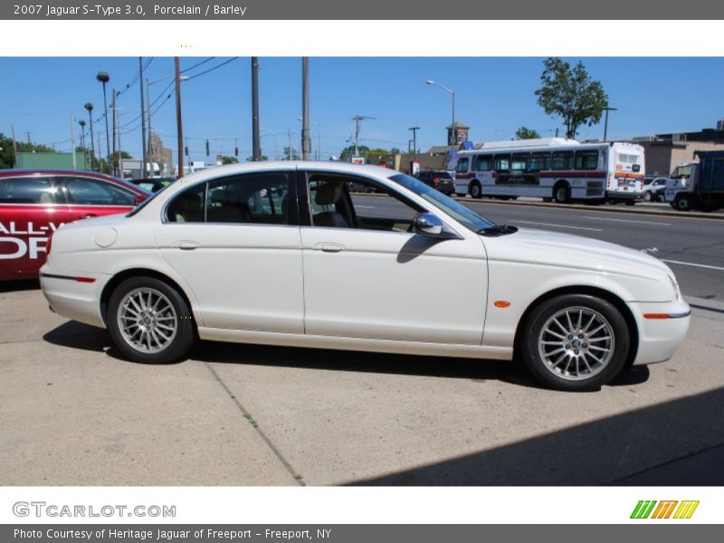 Porcelain / Barley 2007 Jaguar S-Type 3.0