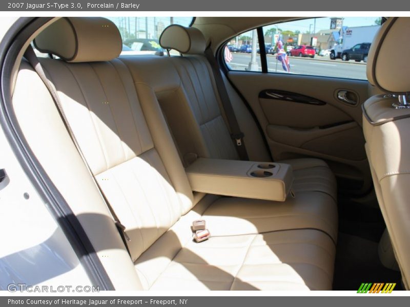 Porcelain / Barley 2007 Jaguar S-Type 3.0