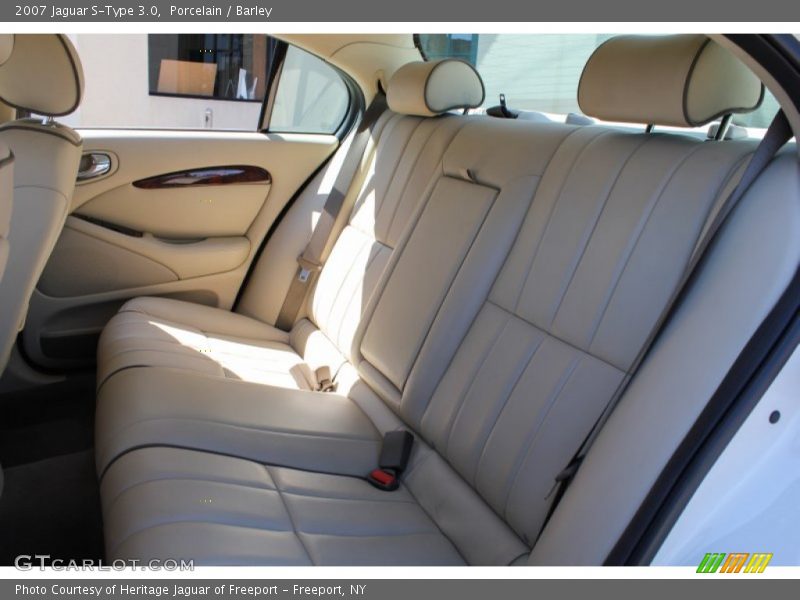 Porcelain / Barley 2007 Jaguar S-Type 3.0