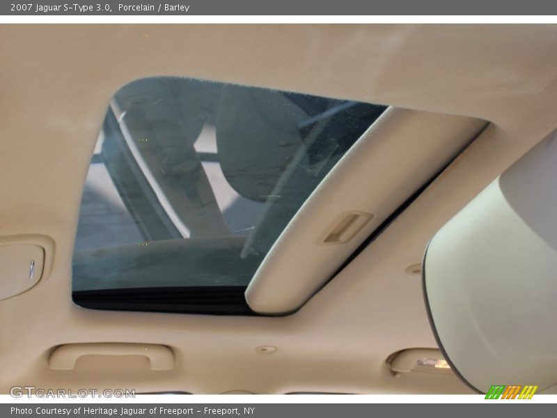 Porcelain / Barley 2007 Jaguar S-Type 3.0