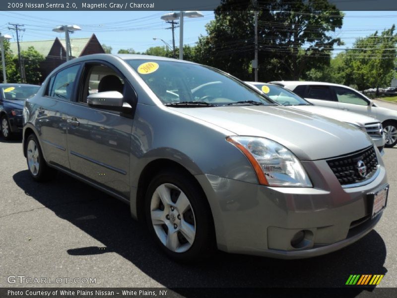 Magnetic Gray / Charcoal 2009 Nissan Sentra 2.0