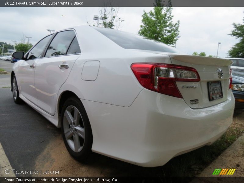 Super White / Black 2012 Toyota Camry SE