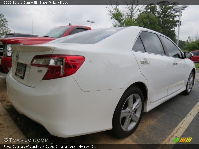 Super White / Black 2012 Toyota Camry SE