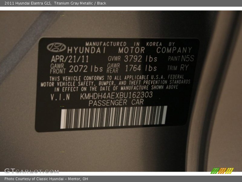 Titanium Gray Metallic / Black 2011 Hyundai Elantra GLS