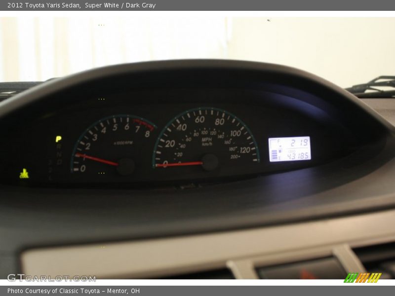 Super White / Dark Gray 2012 Toyota Yaris Sedan
