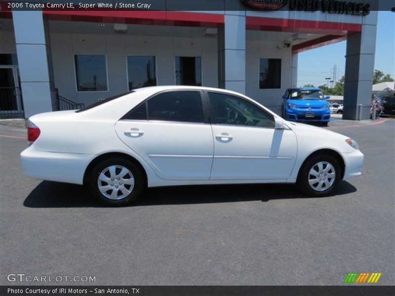 Super White / Stone Gray 2006 Toyota Camry LE
