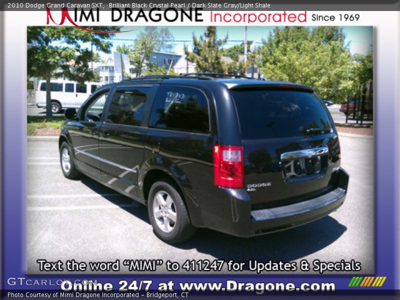 Brilliant Black Crystal Pearl / Dark Slate Gray/Light Shale 2010 Dodge Grand Caravan SXT