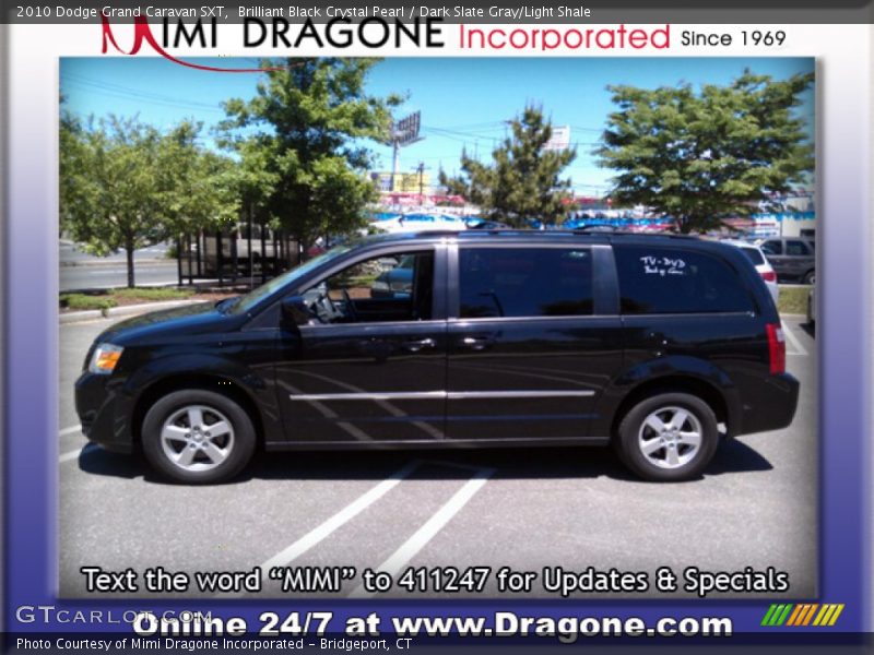 Brilliant Black Crystal Pearl / Dark Slate Gray/Light Shale 2010 Dodge Grand Caravan SXT