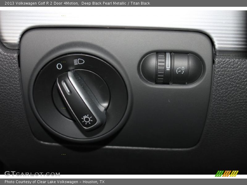 Deep Black Pearl Metallic / Titan Black 2013 Volkswagen Golf R 2 Door 4Motion