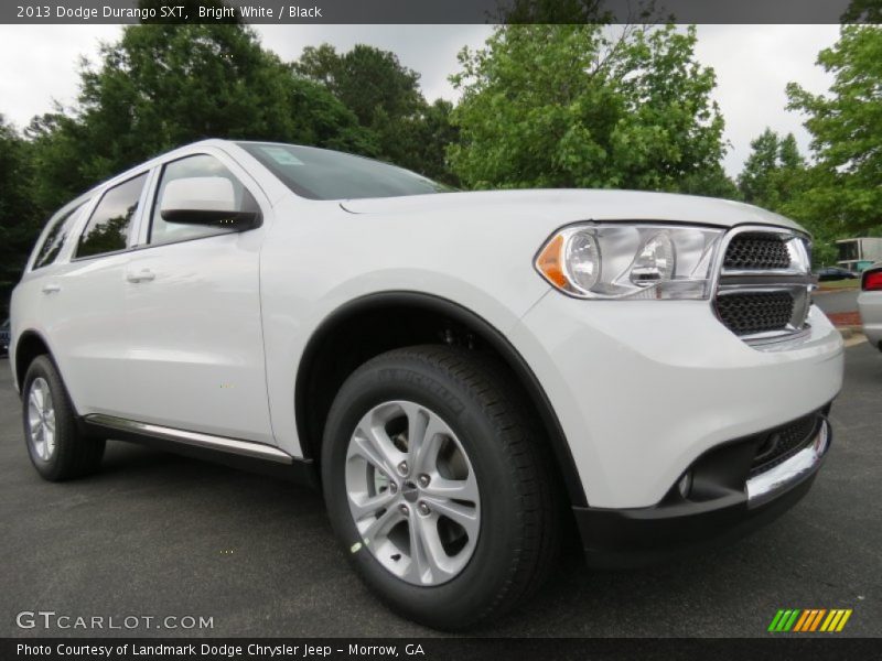 Bright White / Black 2013 Dodge Durango SXT