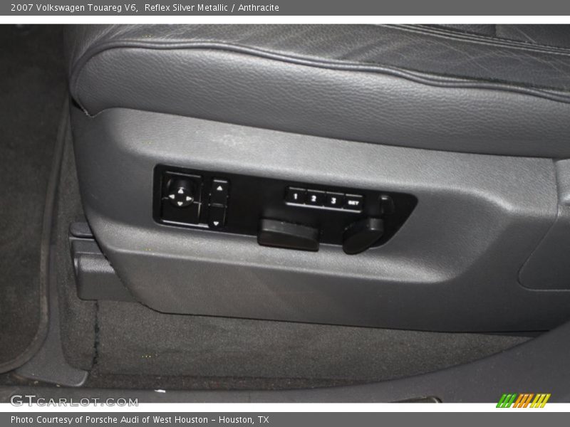 Reflex Silver Metallic / Anthracite 2007 Volkswagen Touareg V6
