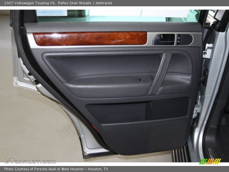 Reflex Silver Metallic / Anthracite 2007 Volkswagen Touareg V6
