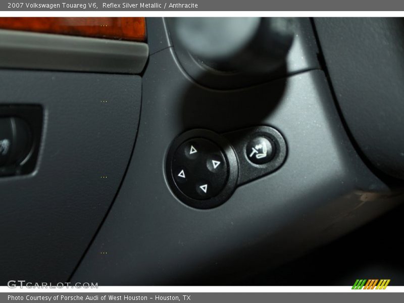 Reflex Silver Metallic / Anthracite 2007 Volkswagen Touareg V6