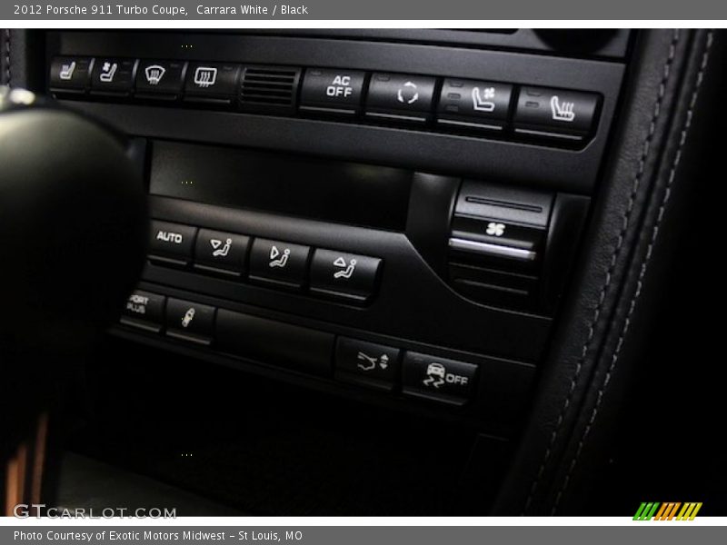 Controls of 2012 911 Turbo Coupe