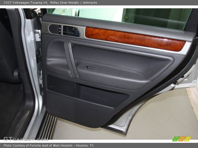 Reflex Silver Metallic / Anthracite 2007 Volkswagen Touareg V6