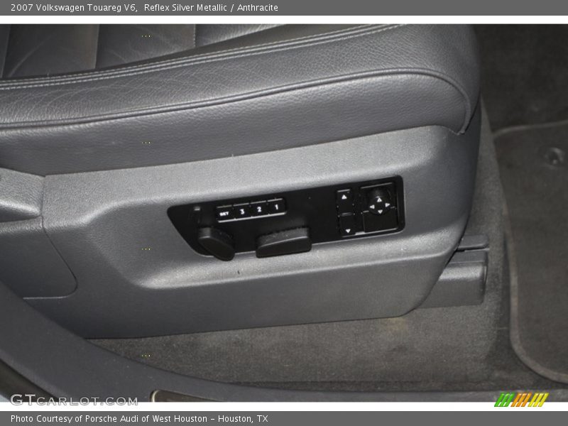 Reflex Silver Metallic / Anthracite 2007 Volkswagen Touareg V6