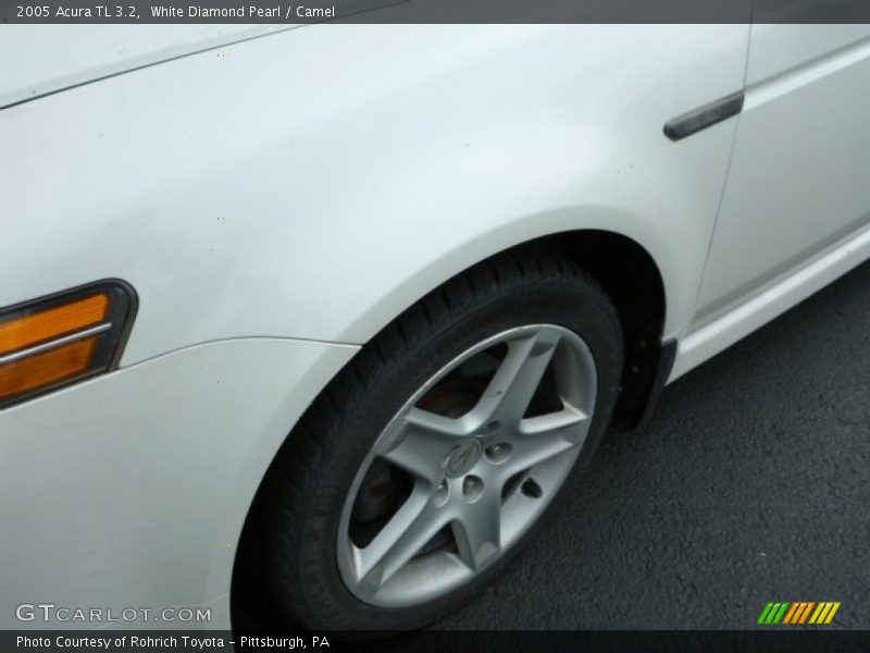 White Diamond Pearl / Camel 2005 Acura TL 3.2