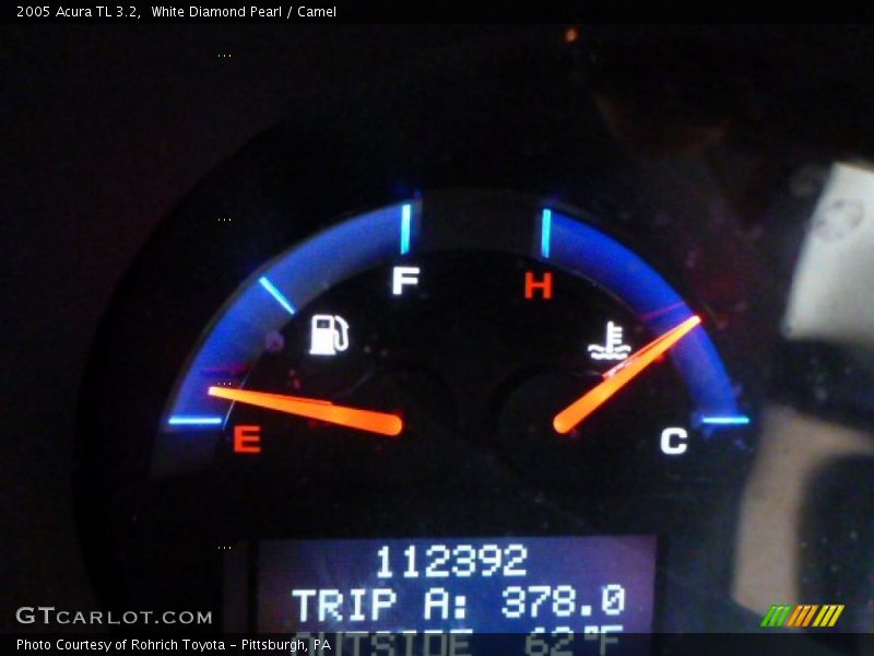 White Diamond Pearl / Camel 2005 Acura TL 3.2