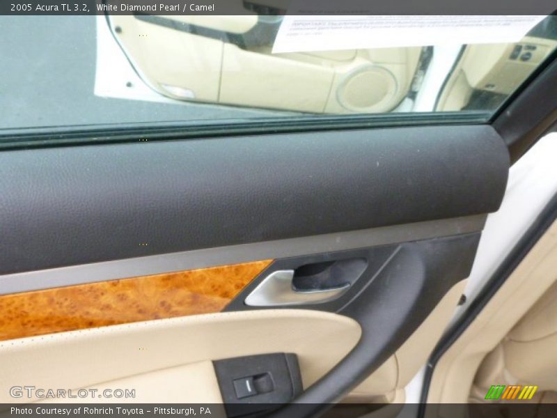 White Diamond Pearl / Camel 2005 Acura TL 3.2