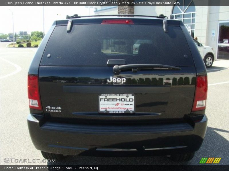 Brilliant Black Crystal Pearl / Medium Slate Gray/Dark Slate Gray 2009 Jeep Grand Cherokee Laredo 4x4