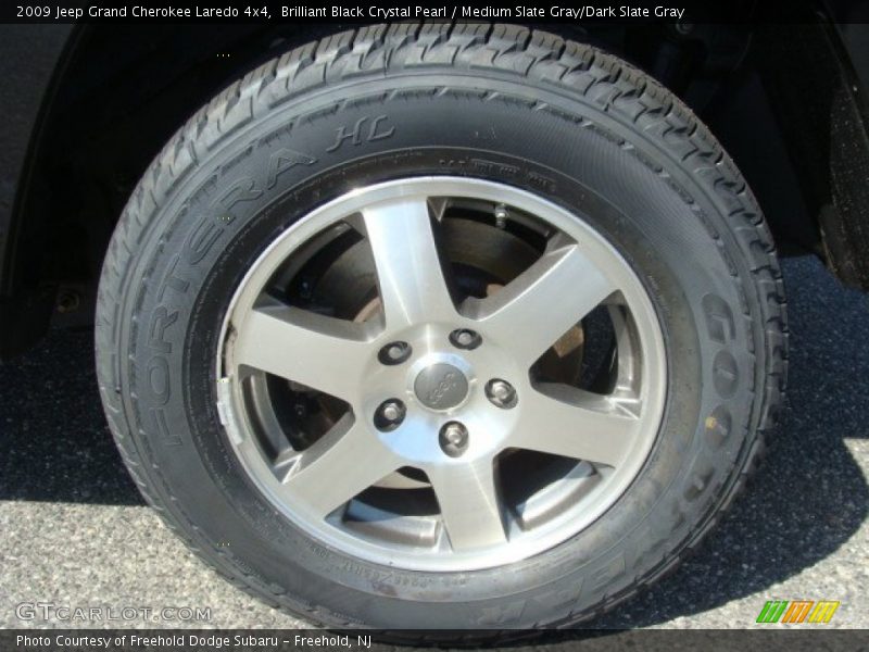 Brilliant Black Crystal Pearl / Medium Slate Gray/Dark Slate Gray 2009 Jeep Grand Cherokee Laredo 4x4