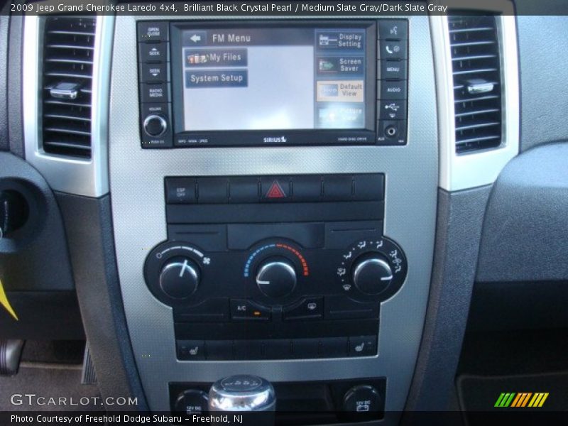 Brilliant Black Crystal Pearl / Medium Slate Gray/Dark Slate Gray 2009 Jeep Grand Cherokee Laredo 4x4