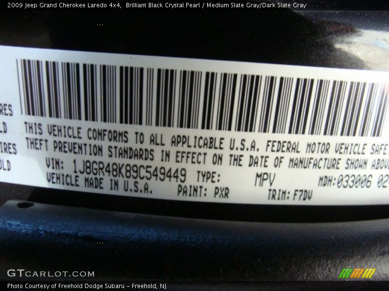 Brilliant Black Crystal Pearl / Medium Slate Gray/Dark Slate Gray 2009 Jeep Grand Cherokee Laredo 4x4
