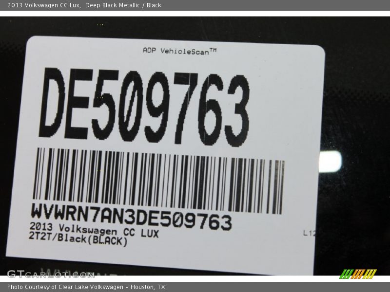 Deep Black Metallic / Black 2013 Volkswagen CC Lux
