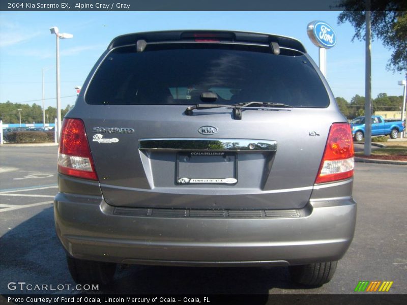Alpine Gray / Gray 2004 Kia Sorento EX