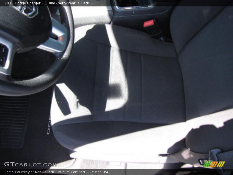 Blackberry Pearl / Black 2012 Dodge Charger SE