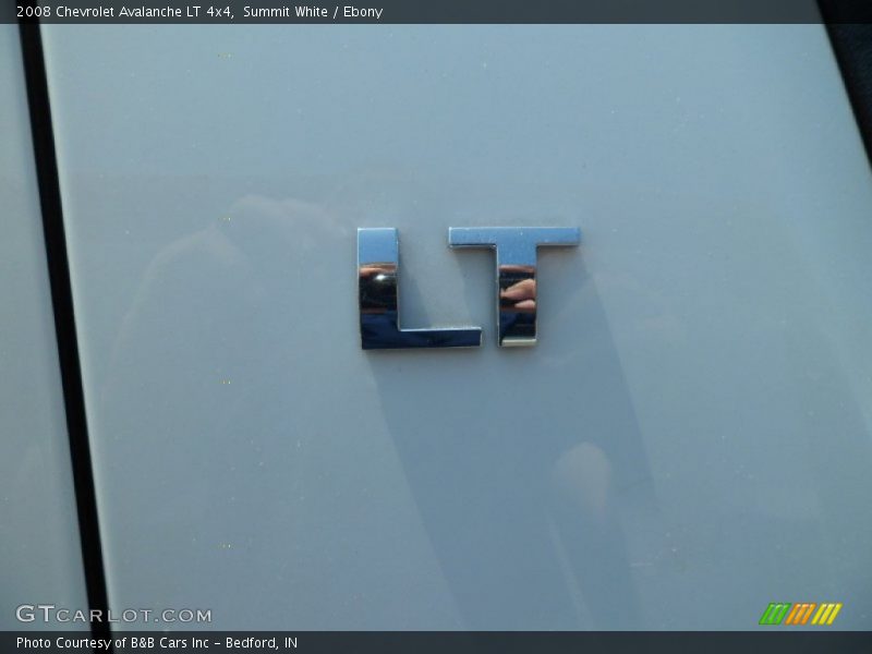 Summit White / Ebony 2008 Chevrolet Avalanche LT 4x4