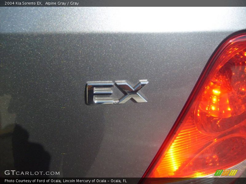 Alpine Gray / Gray 2004 Kia Sorento EX
