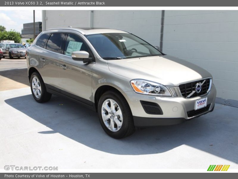 Seashell Metallic / Anthracite Black 2013 Volvo XC60 3.2