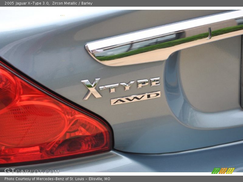 Zircon Metallic / Barley 2005 Jaguar X-Type 3.0