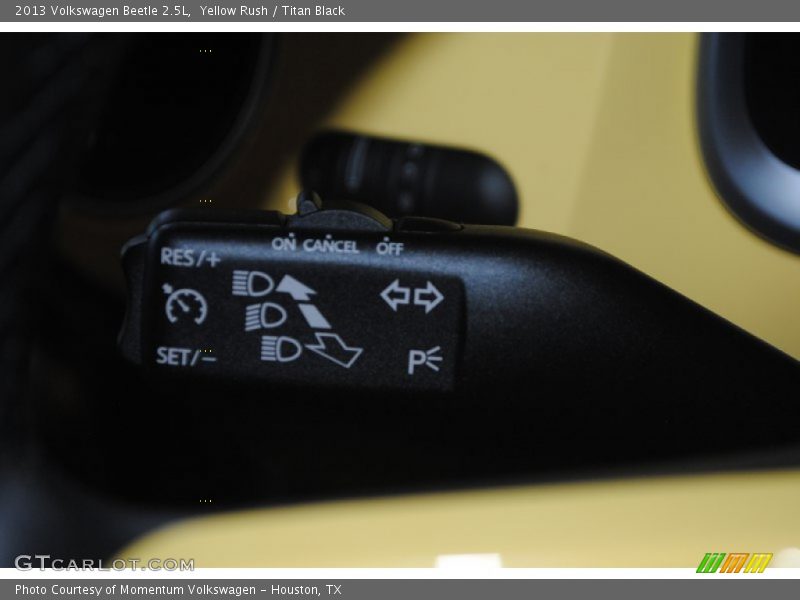 Yellow Rush / Titan Black 2013 Volkswagen Beetle 2.5L