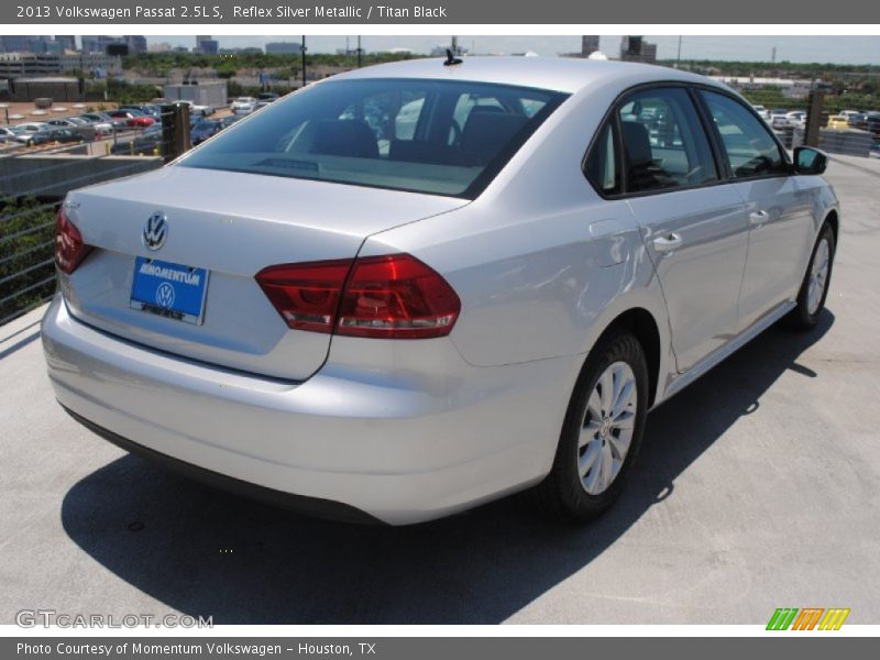 Reflex Silver Metallic / Titan Black 2013 Volkswagen Passat 2.5L S
