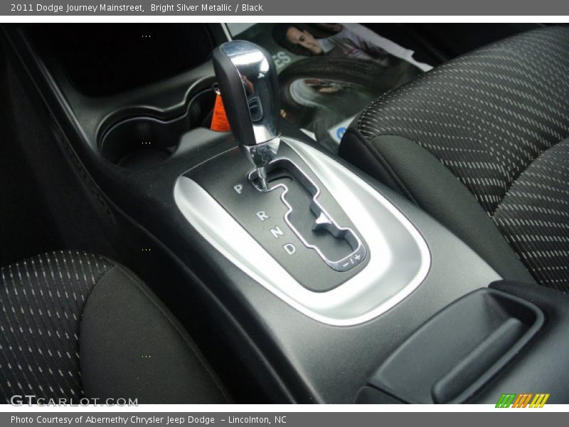 Bright Silver Metallic / Black 2011 Dodge Journey Mainstreet