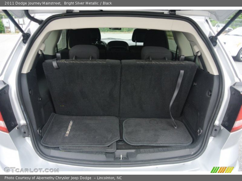 Bright Silver Metallic / Black 2011 Dodge Journey Mainstreet