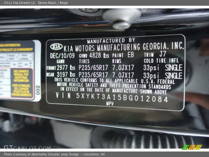 Ebony Black / Beige 2011 Kia Sorento LX