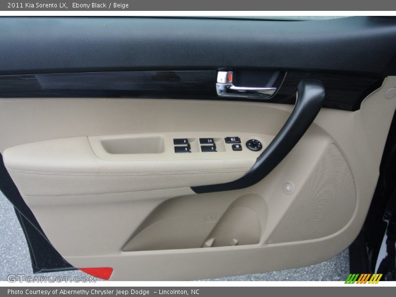 Ebony Black / Beige 2011 Kia Sorento LX