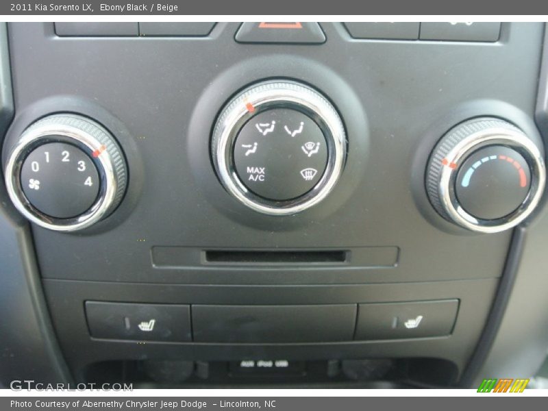 Ebony Black / Beige 2011 Kia Sorento LX