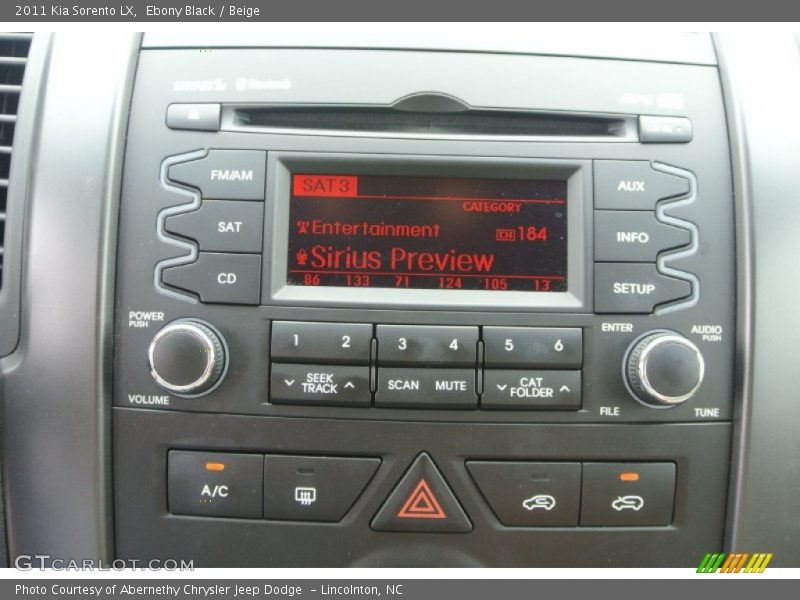 Ebony Black / Beige 2011 Kia Sorento LX