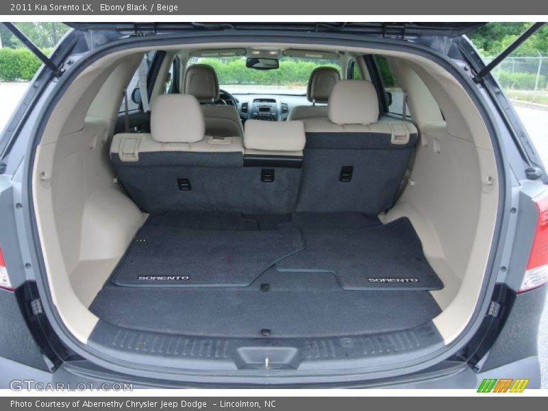 Ebony Black / Beige 2011 Kia Sorento LX
